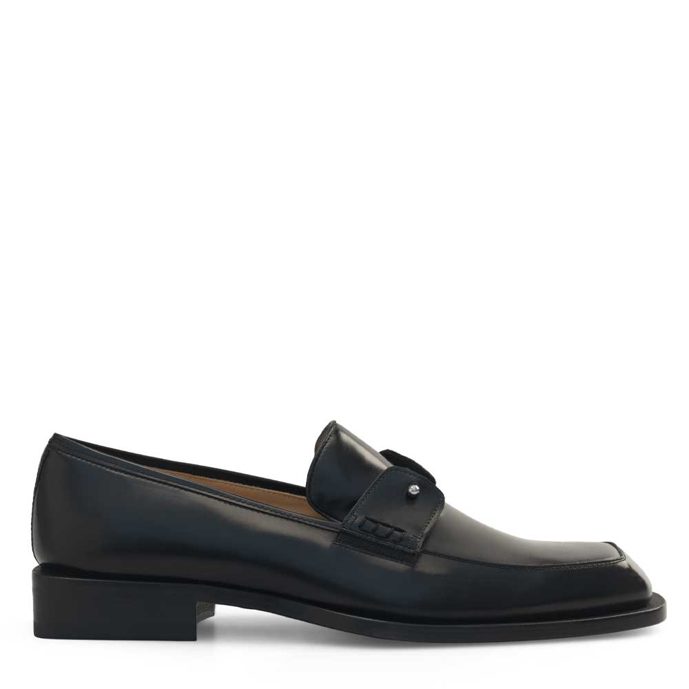 Hi-Shine Calf Ornament Loafer