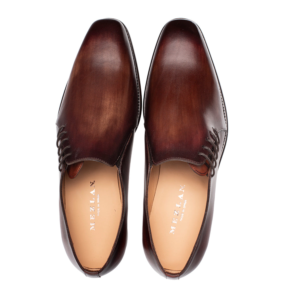 Bi-Tonal Slip On w/Elastic Faux Lace Design