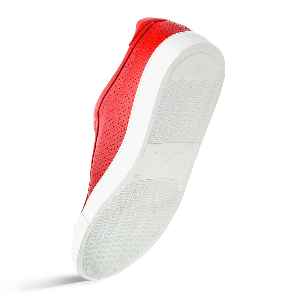 Elastic Lace Sneaker