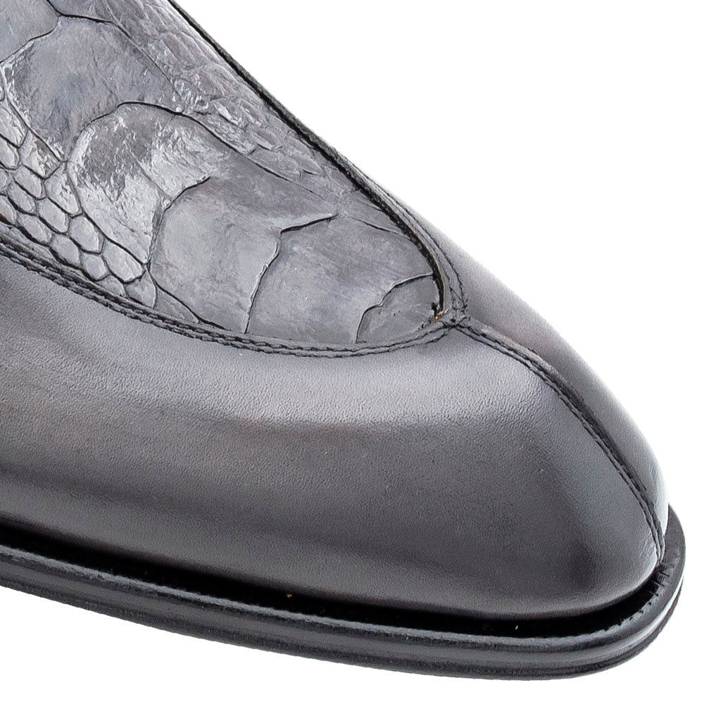 2-Eyelet Ostrich Paw Derby
